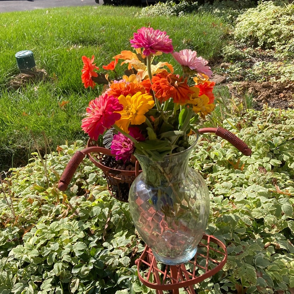Glass Vase - Picture 4 of 13